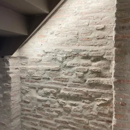 Picasso Centre 1c Apartment